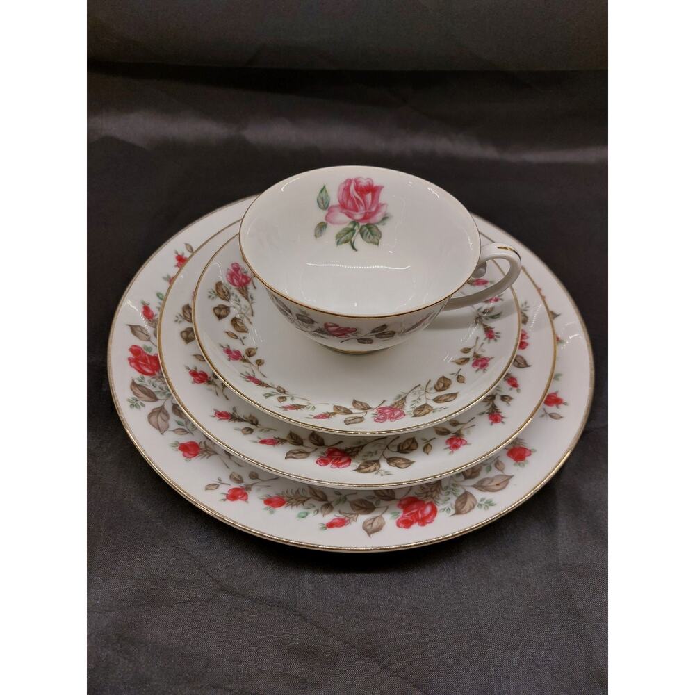 Vintage Moss Rose 4 pc Set~Diamond China Teacup, Saucer, Dessert&Luncheon Plate